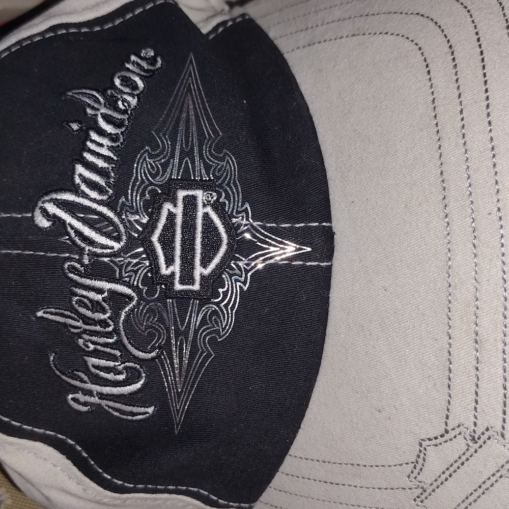 Harley-Davidson Black and Cream Men's Hat